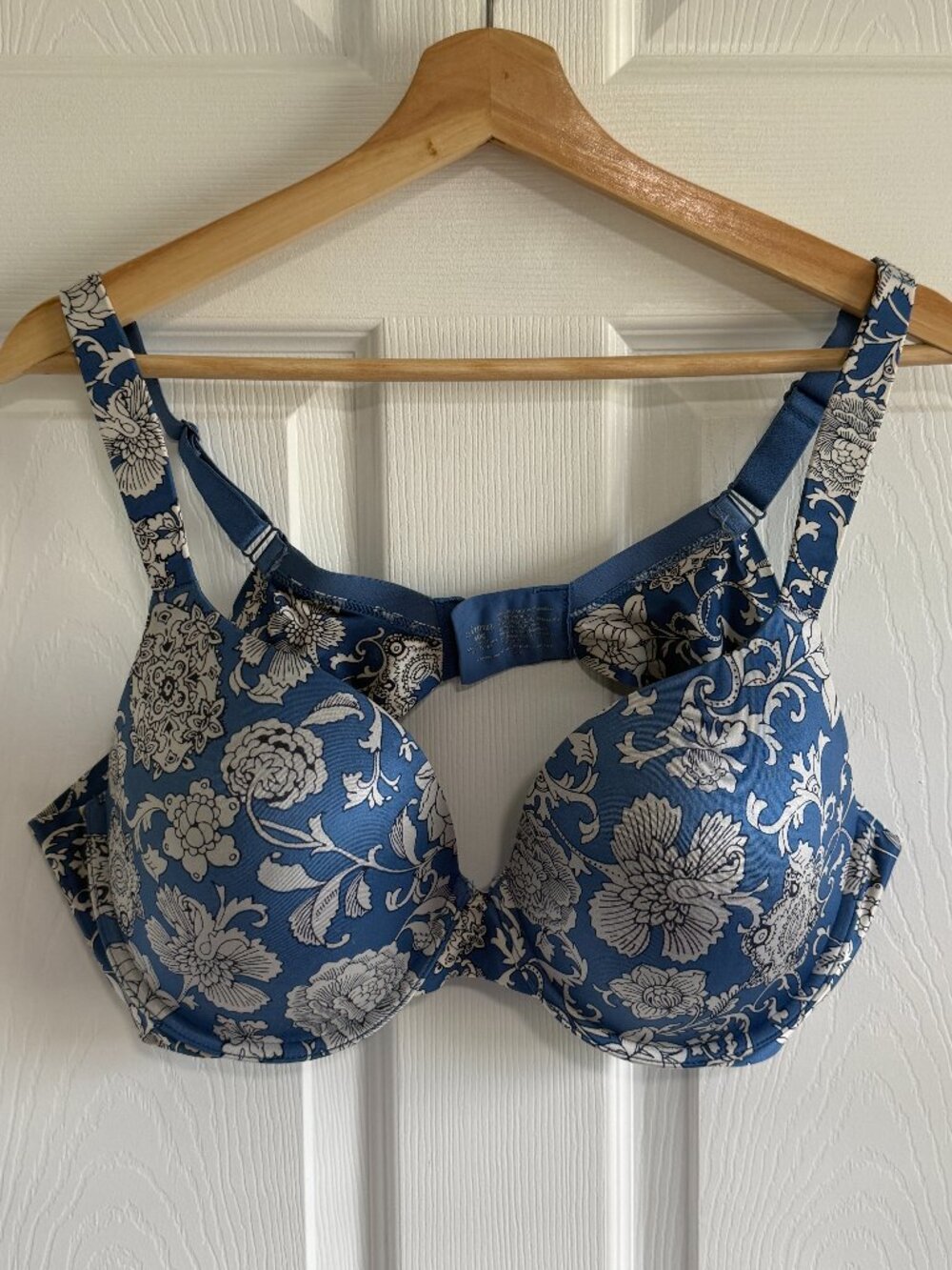 Soma 40C Enhancing Shape Full Coverage Floral Pattern Bra